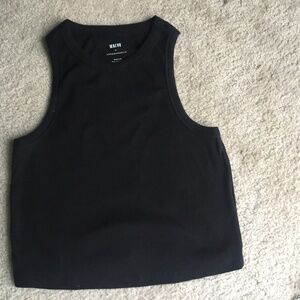Black medium ribbed crop racer back tank top by Maeve